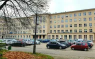 Budynek Wydziału W4 - widok na wejście główne - po modernizacji